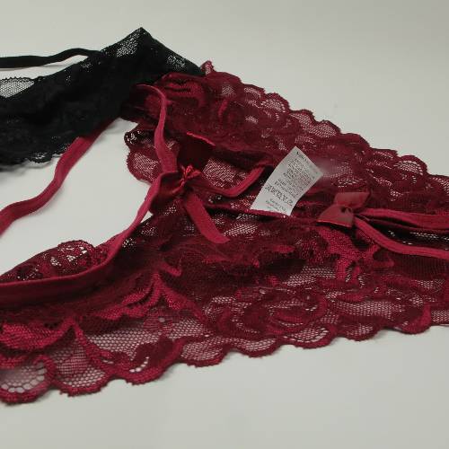 ras-fesse en dentelle