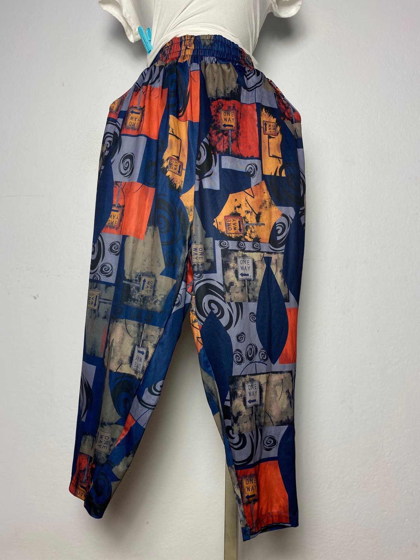 Pantalon imprimé vintage coloré