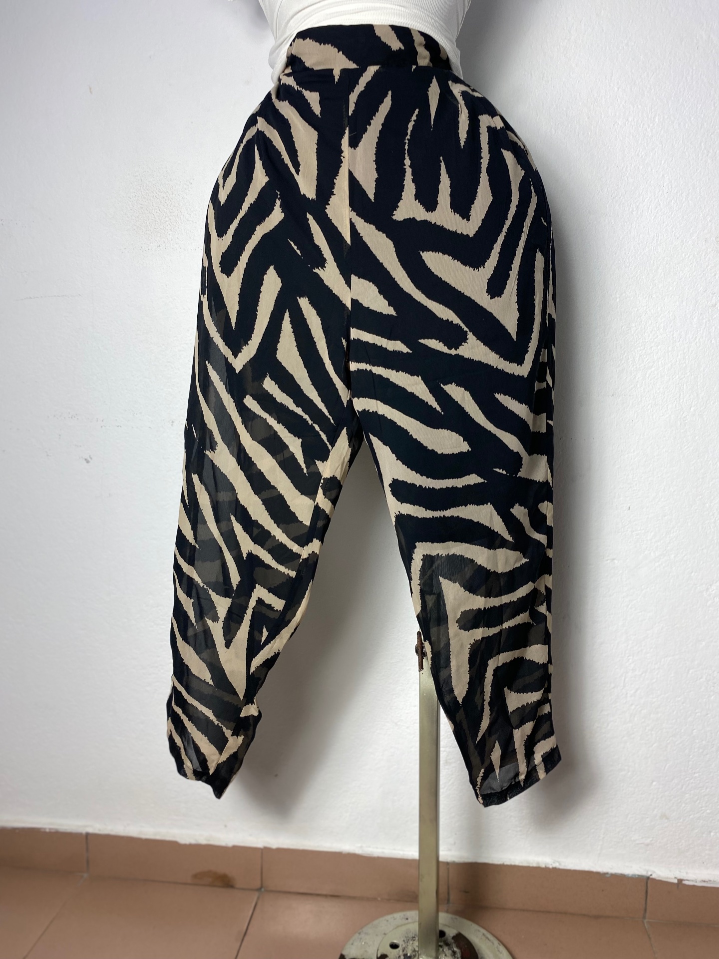 Pantalon imprimé zèbre chic Taille standard