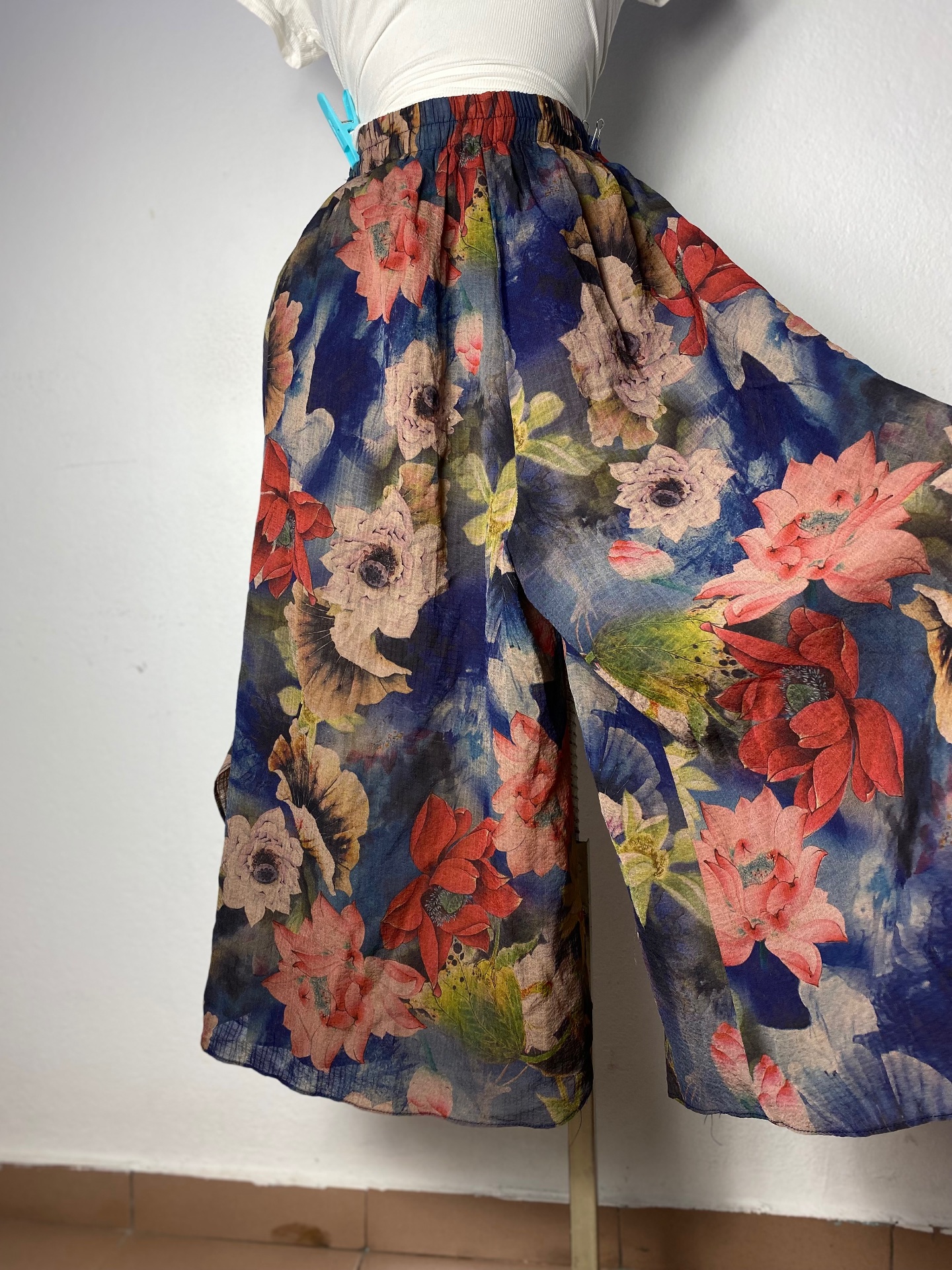 Pantalon en Jupe large fleurie élégante taille standard