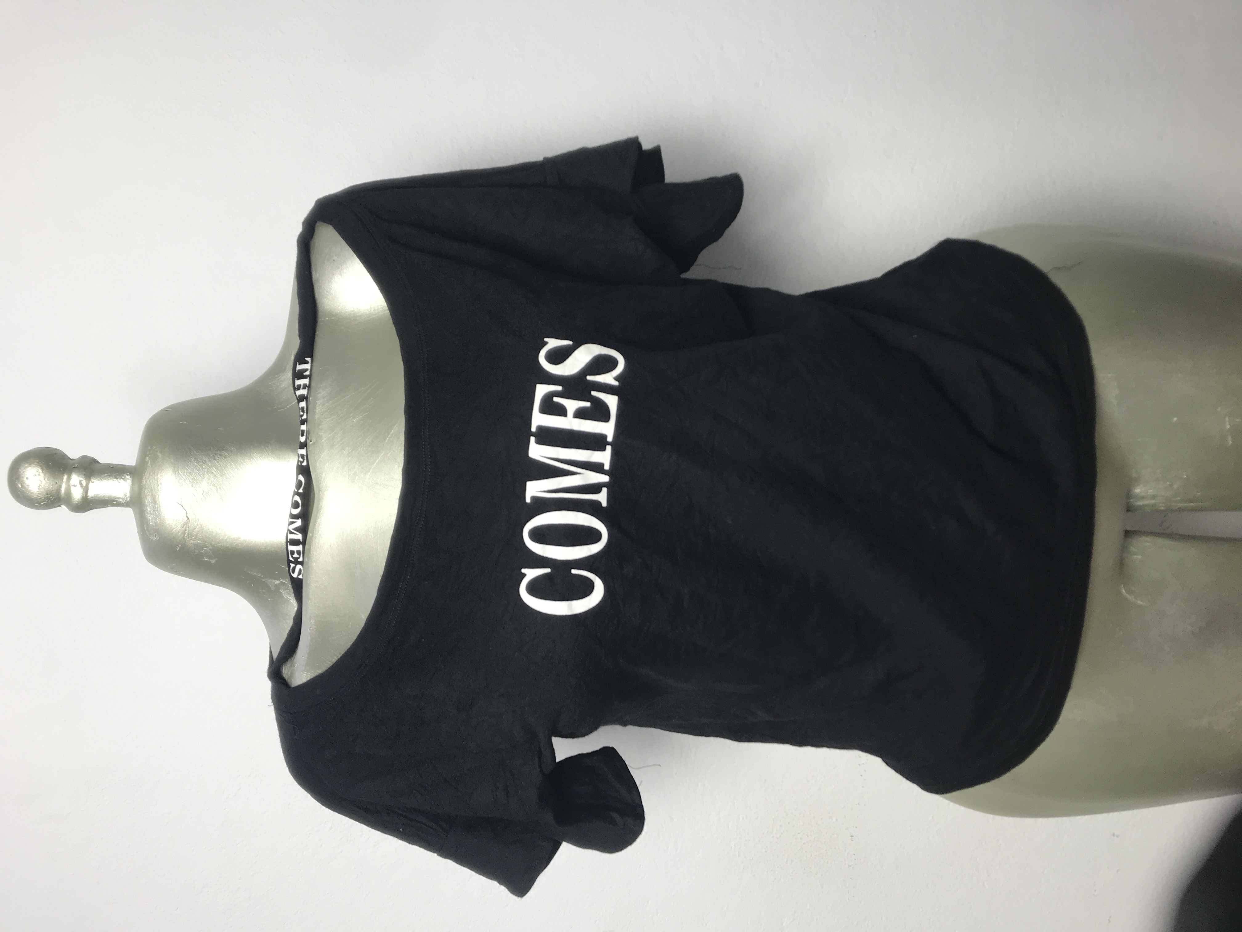 T-shirt noir femme "COMES" taille S M