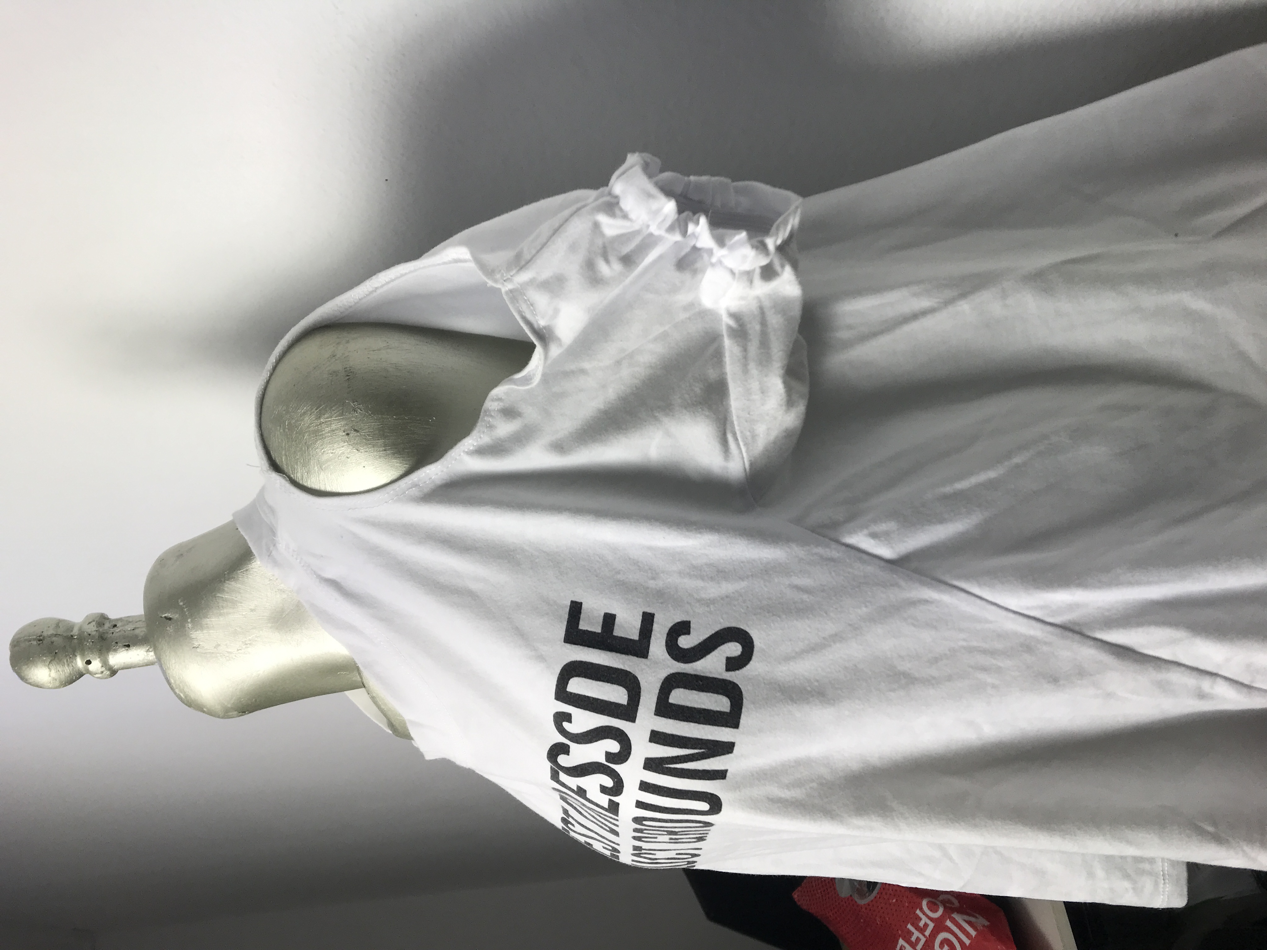 T-shirt à épaules ajourées Taille M XL XXL