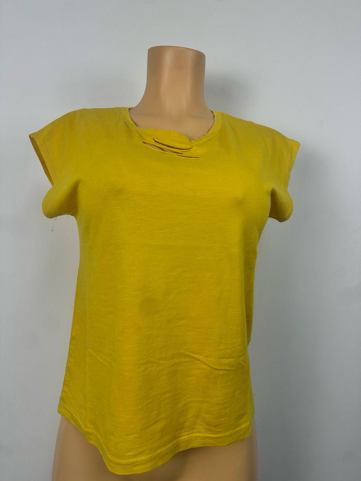 T-shirt jaune taille L M XL