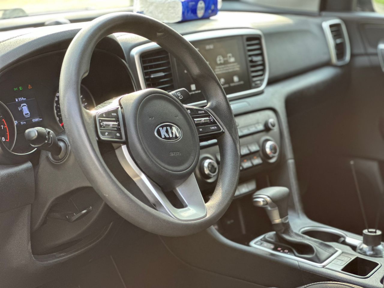 KIA SPORTAGE EX 2021